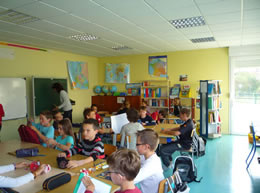Vue de l'école élémentaire de Castelculier.